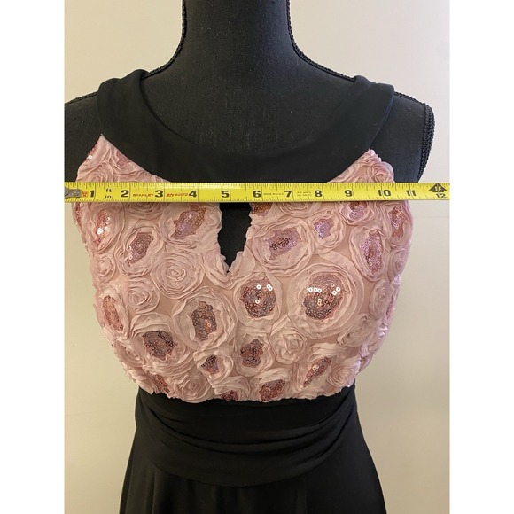 Women's Blush Pink and Black Rosette Sequin Sleeveless Cocktail Dress Size 6 - Picture 11 of 13